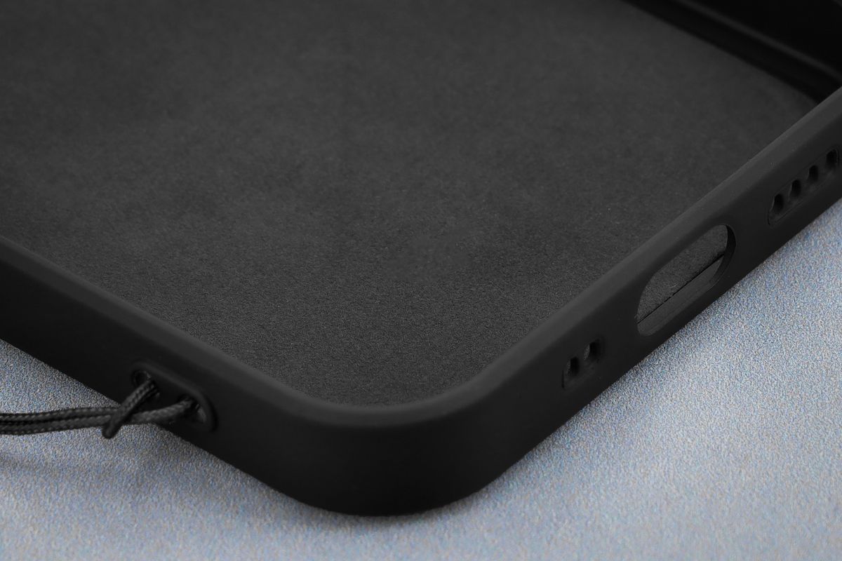 Close-up of the microfiber lining in the Bizon Case Silicone Magnetic Sq