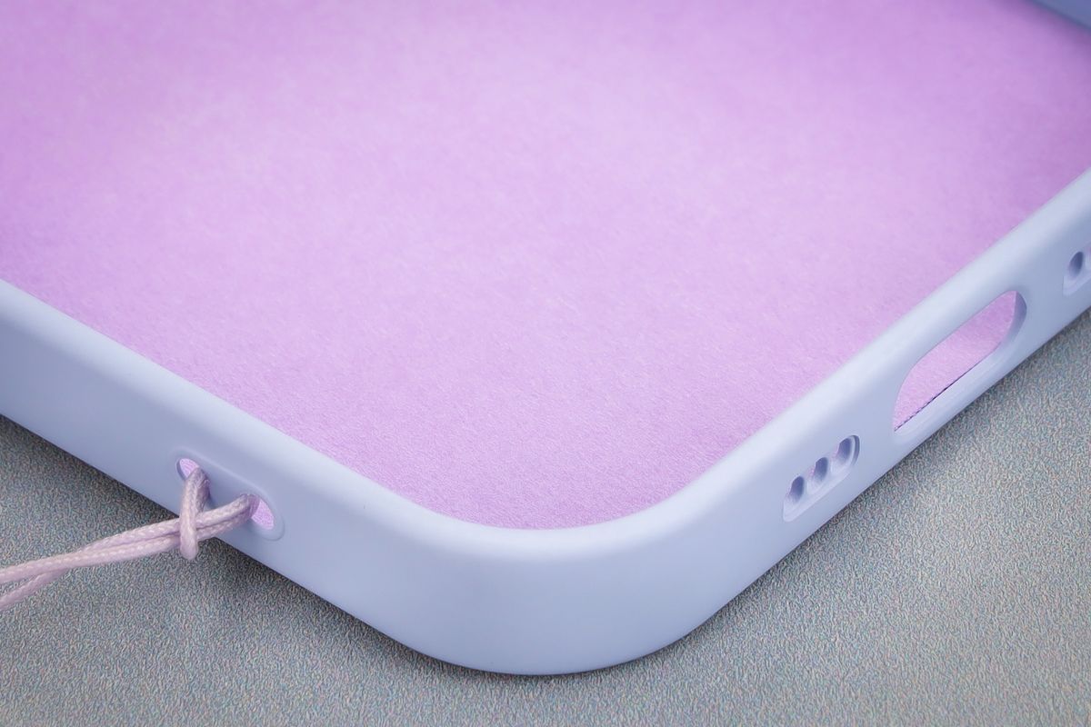Detaliu cu căptușeala din microfibră în etui Bizon Case Silicone Magnetic
