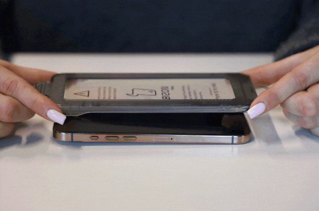 Nakładanie szkła Bizon Glass Aplikator na ekran