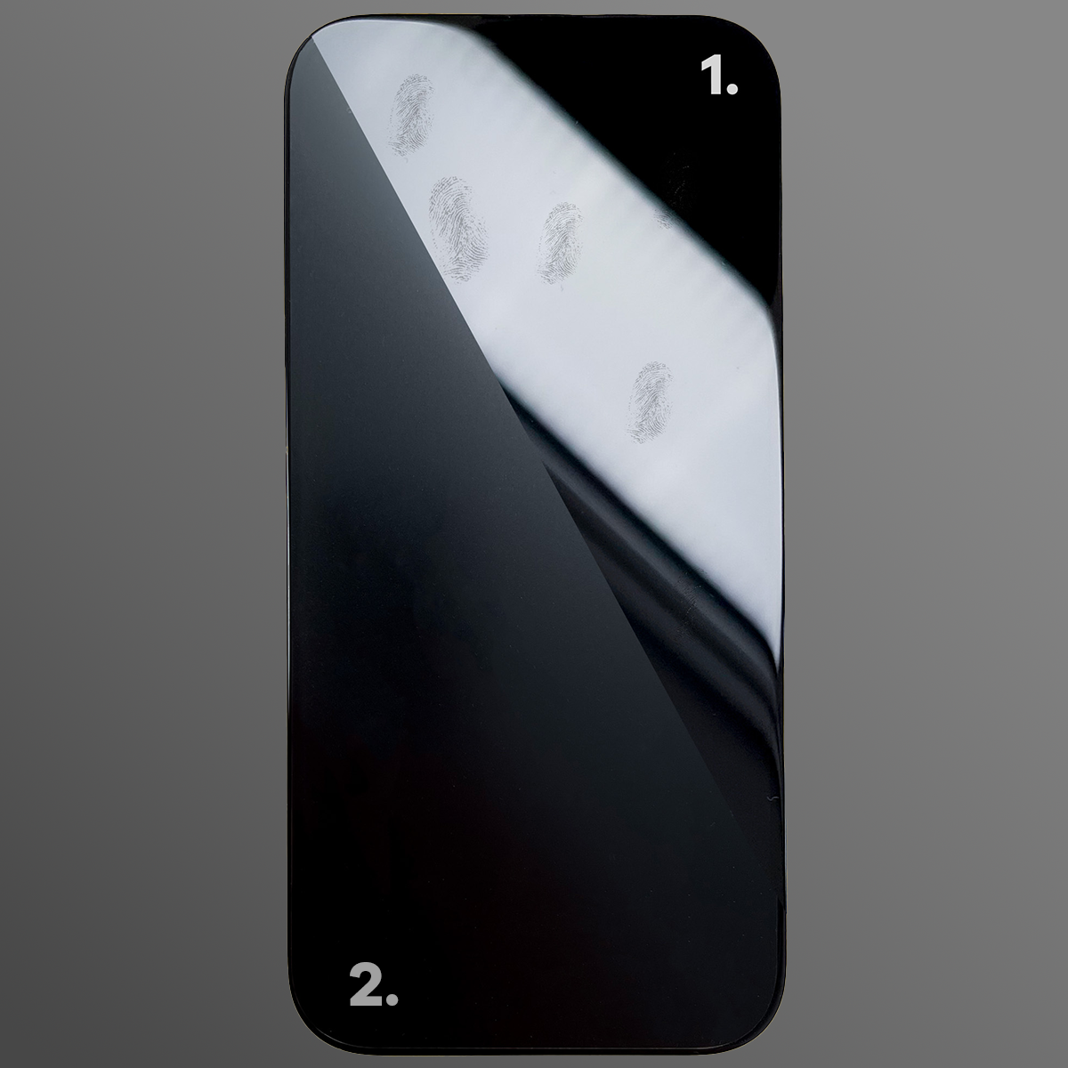 Porównanie szkła Hybrid Shadow z alternatywnym szkłem, które nie ma powłoki oleofobowej i matowej