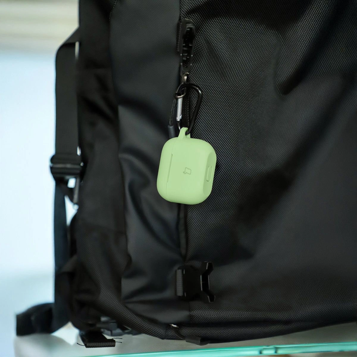 Built-in carabiner for Bizon Case Headphone Silicone for Airpods Pro 2