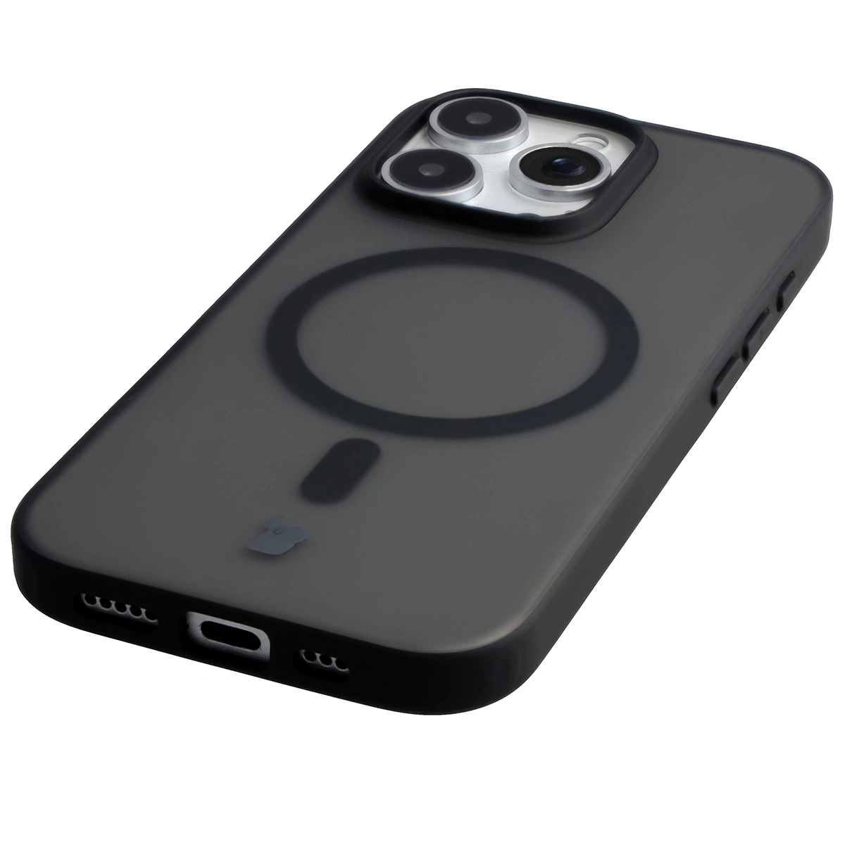 Full cutout and raised edges for the camera in Bizon Case MatteO