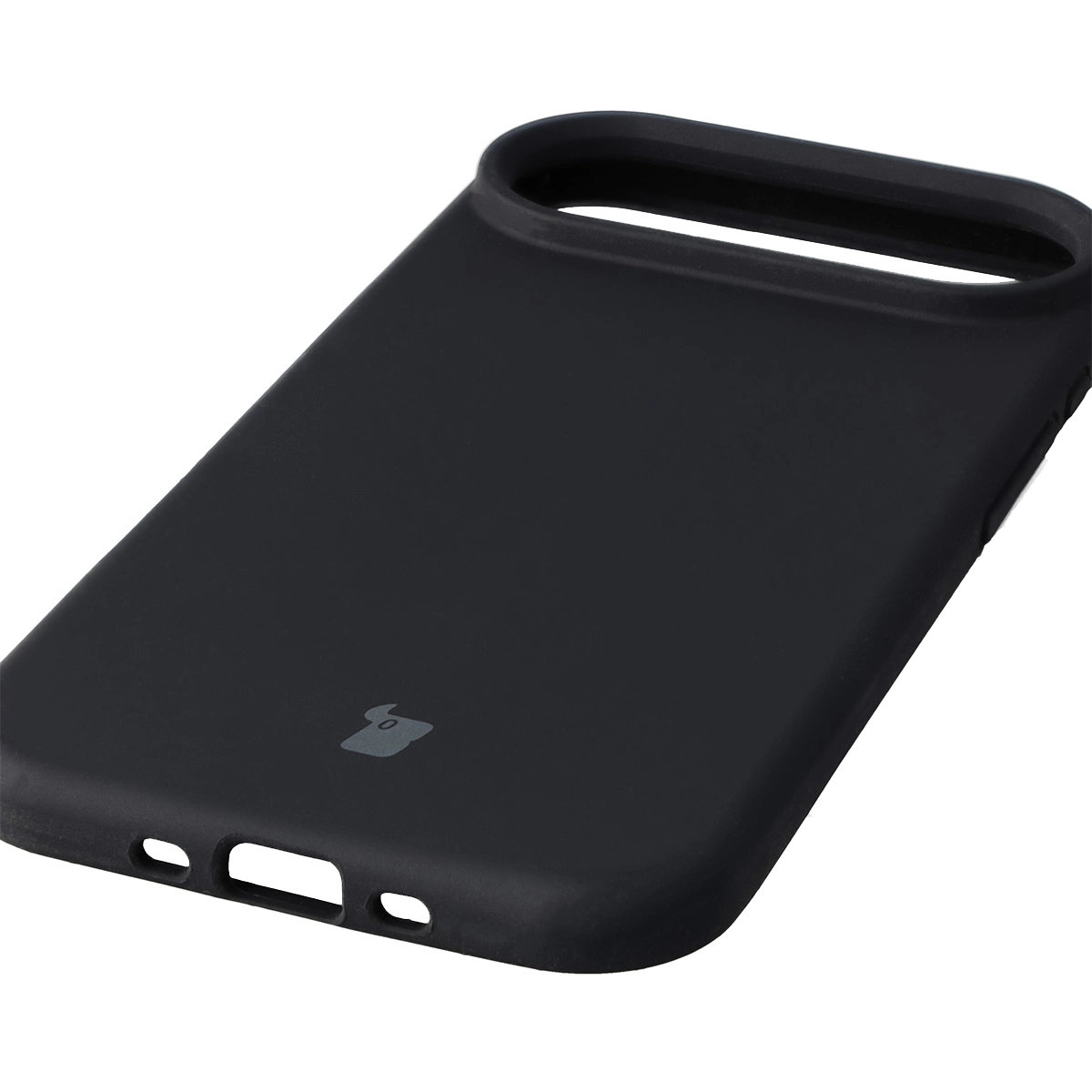 Zbliżenie na precyzyjne wycięcia i możliwość ładowania indukcyjnego w etui Bizon Soft Case do Apple iPhone 17 Air