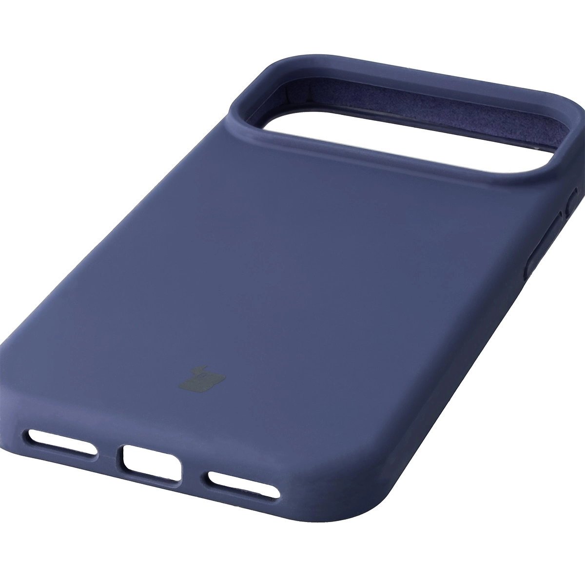 Zbliżenie na precyzyjne wycięcia i możliwość ładowania indukcyjnego w etui Bizon Soft Case do Apple iPhone 17 Pro Max