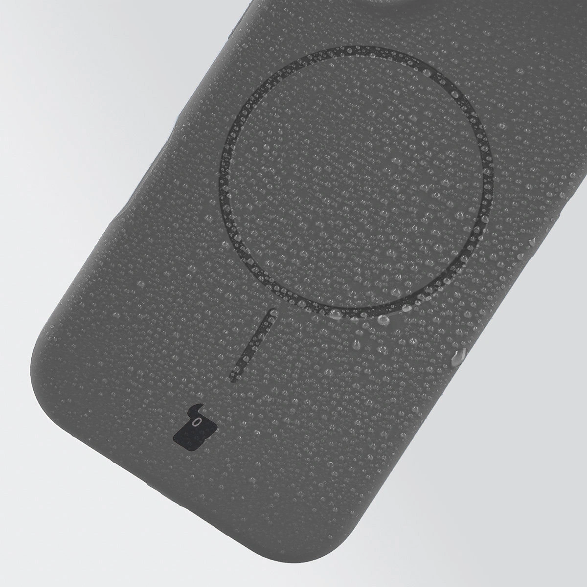 Zbliżenie na materiał Bizon Soft Case Magnetic do Apple iPhone 17 Pro Max