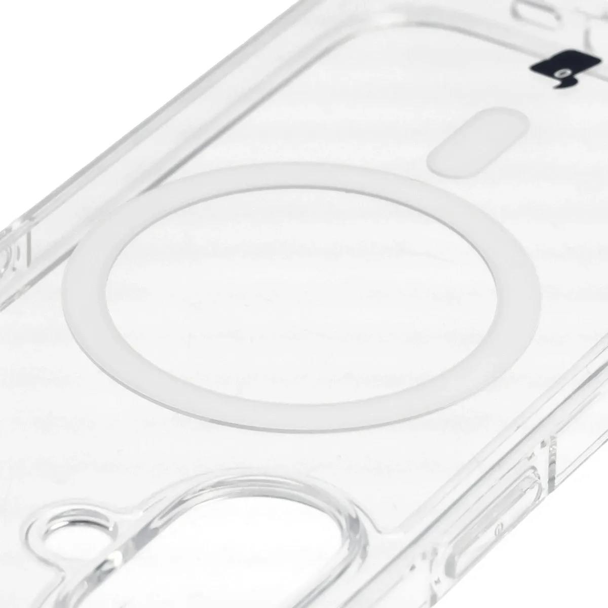 Magnetic ring in the Bizon Case CrystalO for Apple iPhone 17