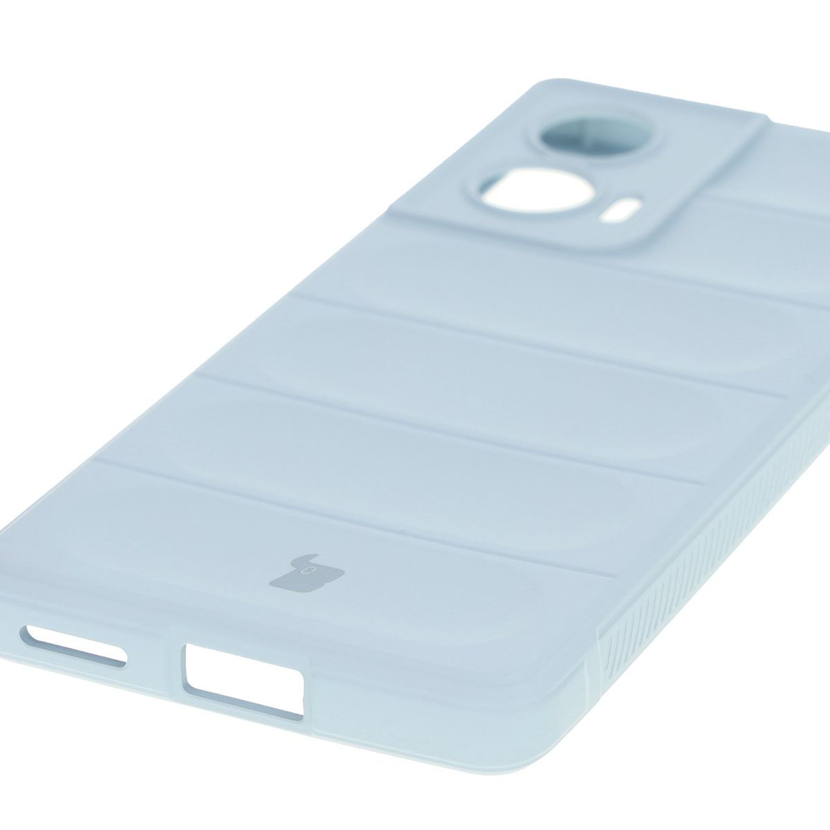 Precise cutouts and compatibility with wireless charging in Bison Case Tur