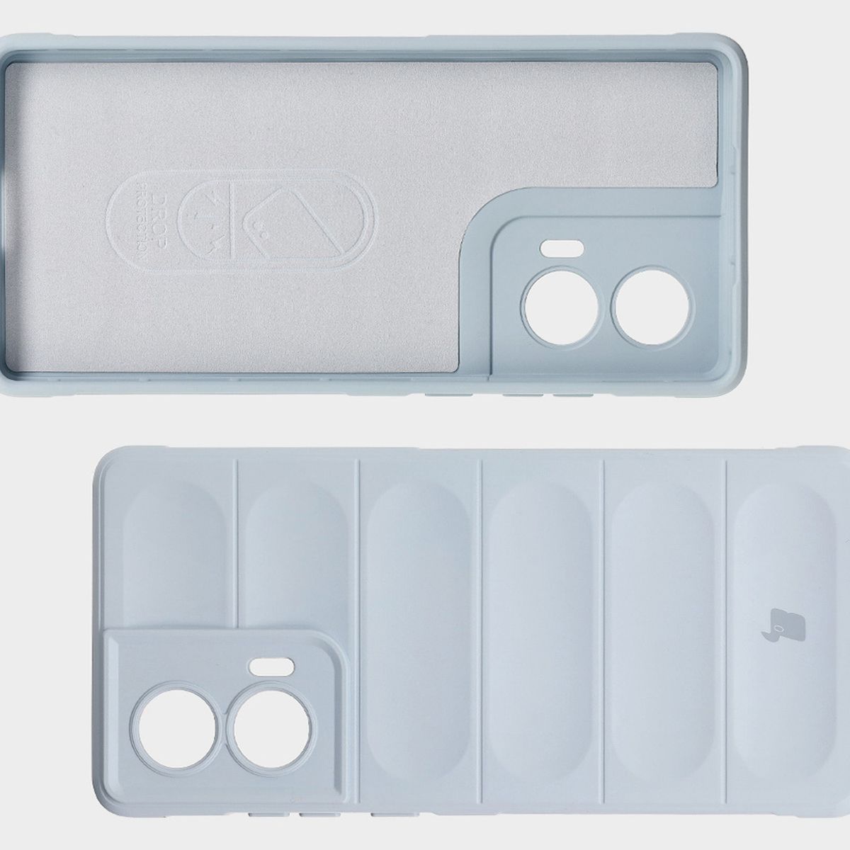 Microfiber lining, grooves on the back, and reinforced corners in Bison Case Tur