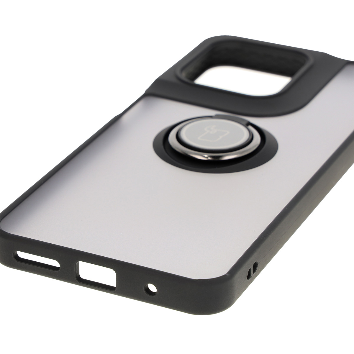 Coupaje precise, capace integrate și coupaj pentru lanyard în husa Bizon Case Hybrid Ring
