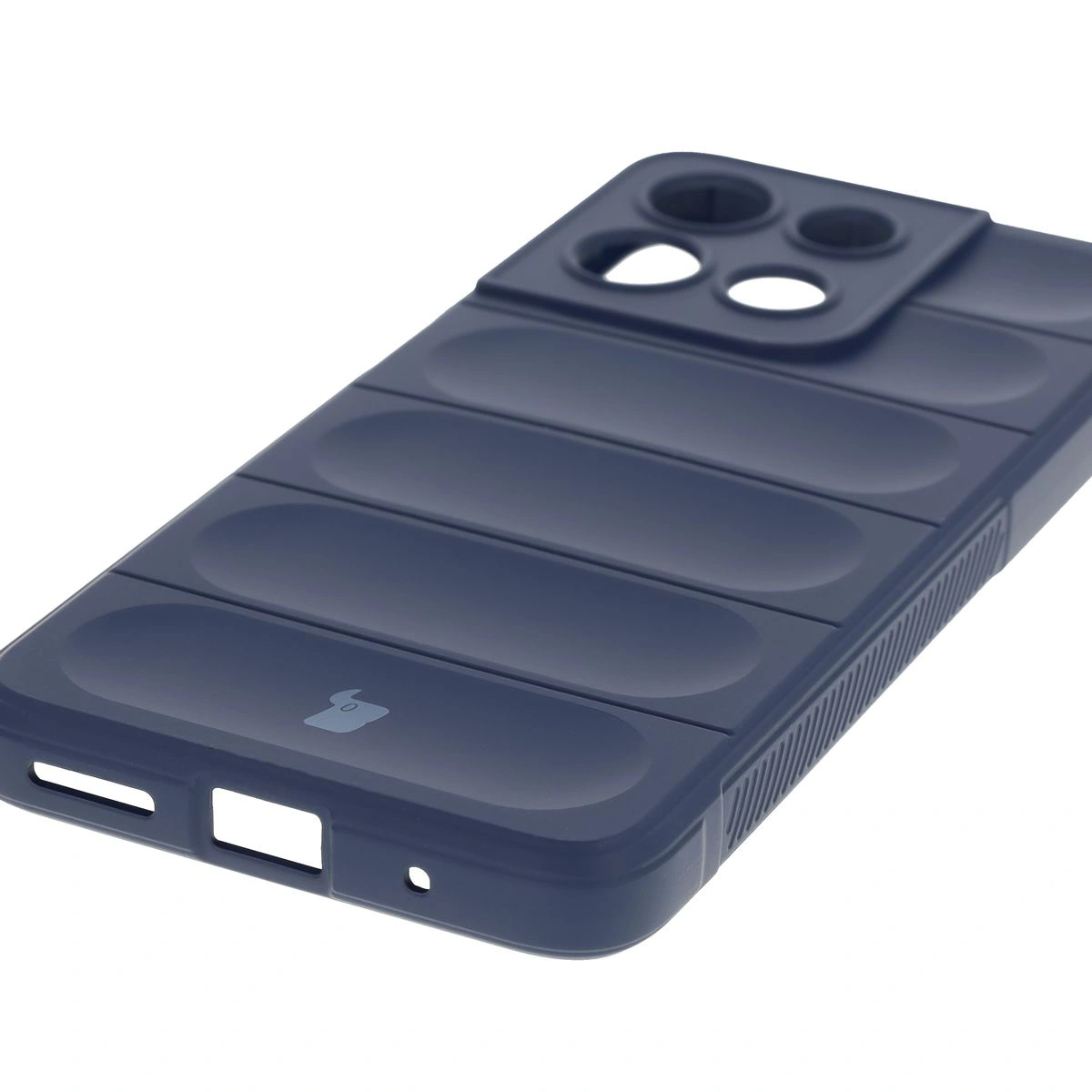 Precise cutouts and compatibility with wireless charging in Bison Case Tur for Motorola Moto G15 / G15 Power