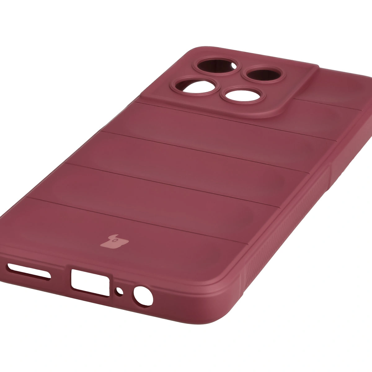 Precise cutouts and compatibility with wireless charging in the Bison Case Tur for Motorola Moto G57 Power / Motorola Moto G67 Power