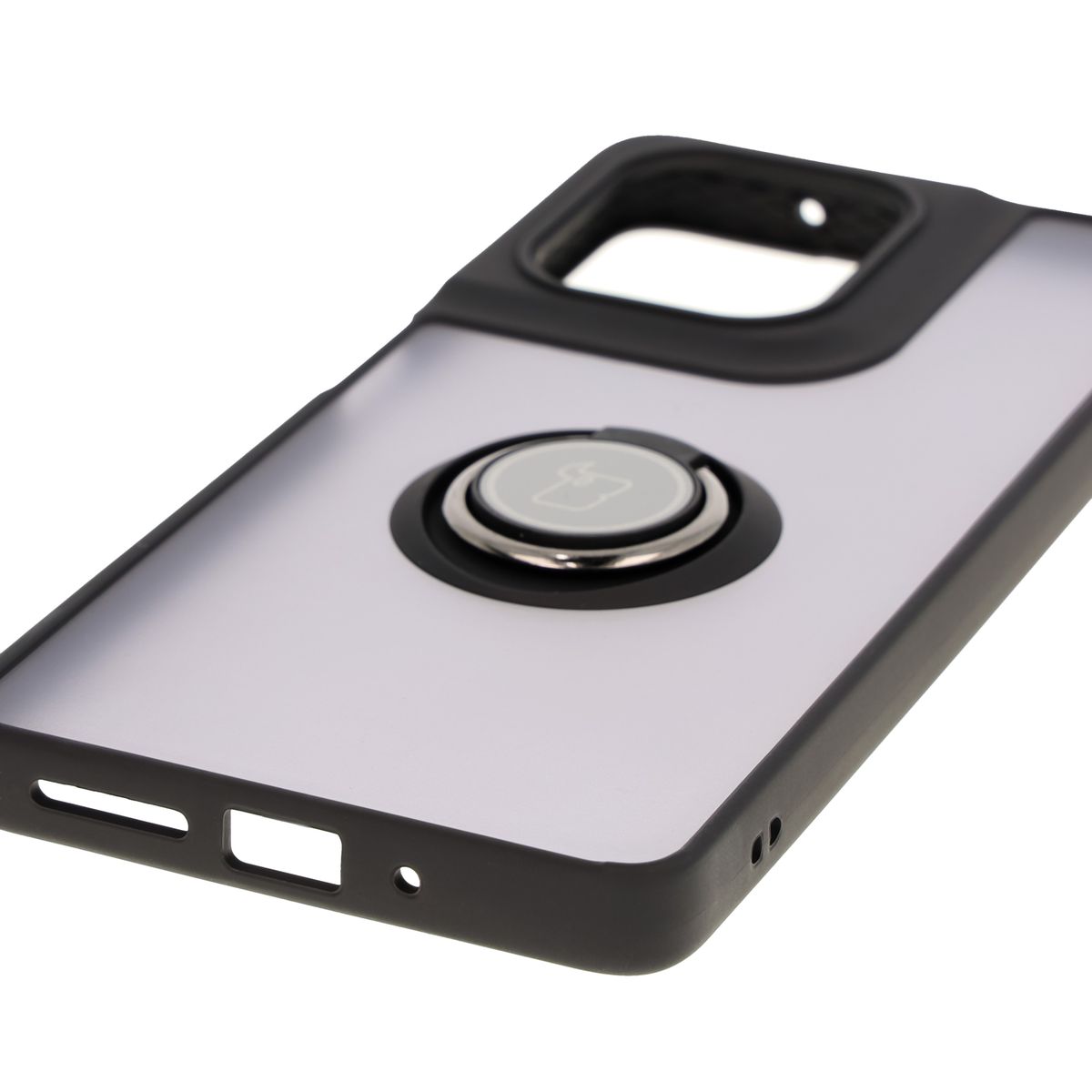 Precyzyjne wycięcia, zintegrowane osłony oraz wycięcie na smyczkę w etui Bizon Case Hybrid Ring