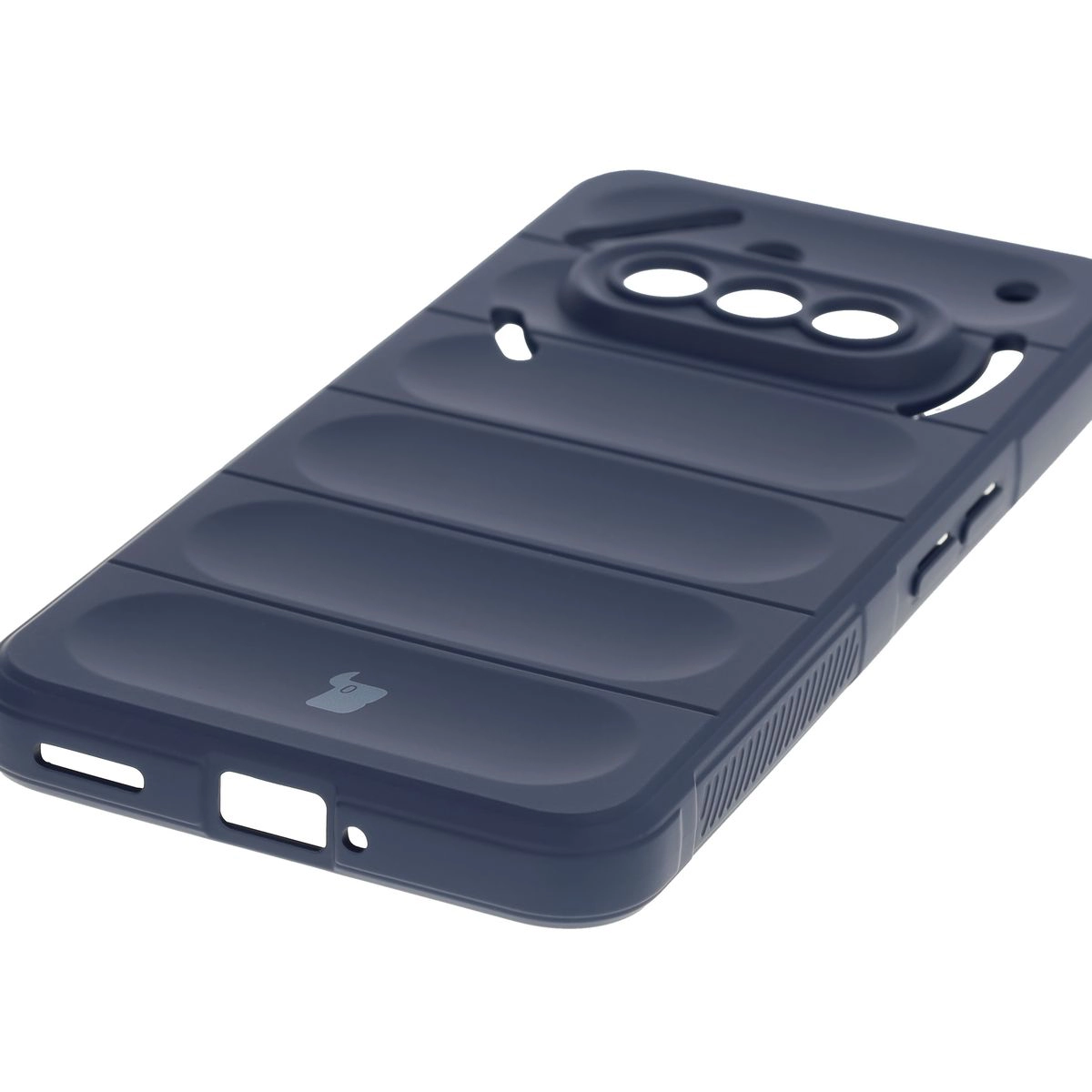 Decupaje precise și compatibilitate cu încărcarea inductivă în etui Bizon Case Tur