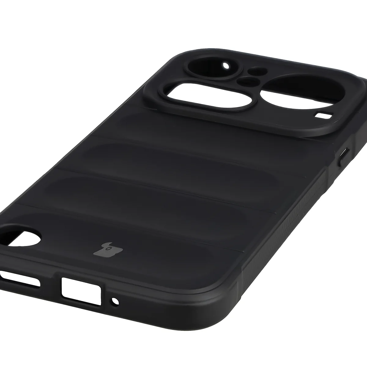 Precyzyjne wycięcia i kompatybilność z ładowaniem indukcyjnym w etui Bizon Case Tur do Nothing Phone (4a) Pro