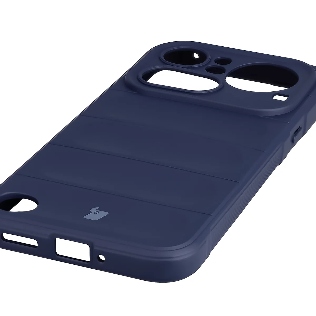 Precyzyjne wycięcia i kompatybilność z ładowaniem indukcyjnym w etui Bizon Case Tur do Nothing Phone (4a) Pro