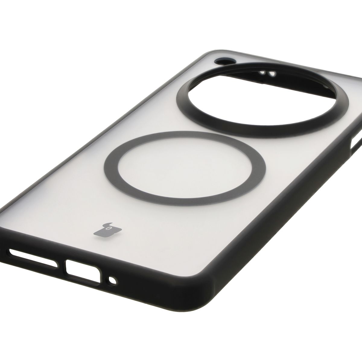 Zintegrowane przyciski, wycięcia i hybrydowy materiał w etui Bizon Case MatteO