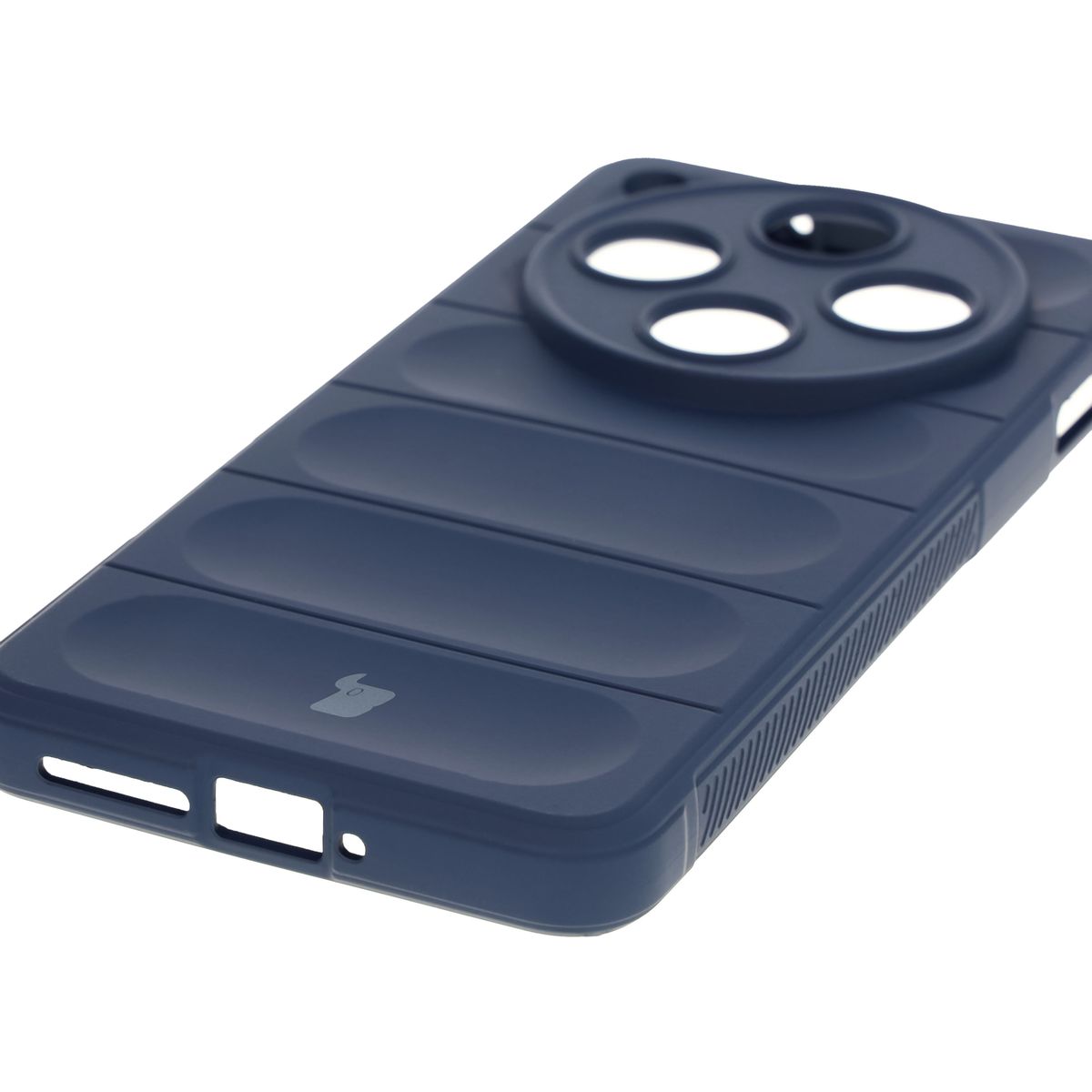 Precyzyjne wycięcia i kompatybilność z ładowaniem indukcyjnym w etui Bizon Case Tur