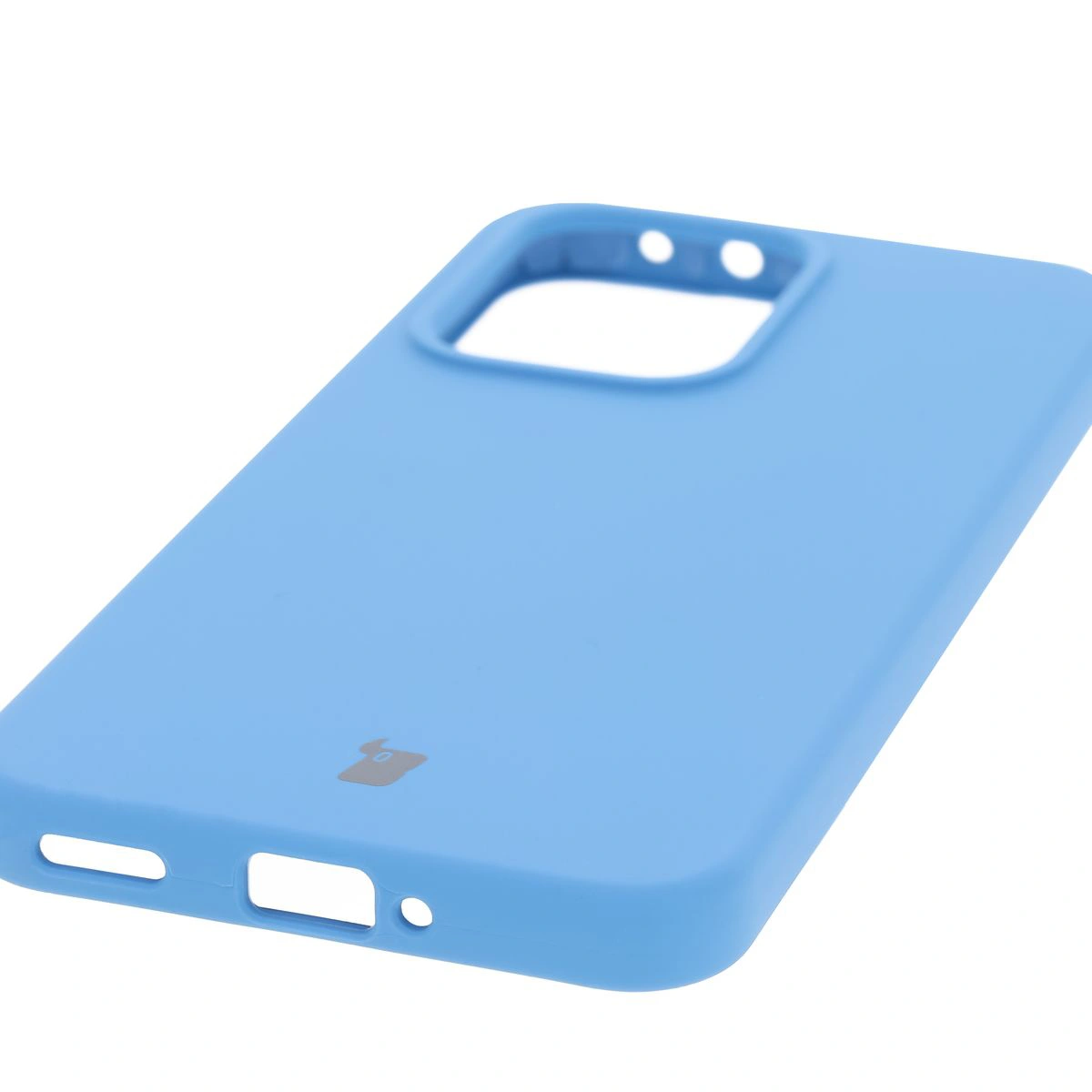 Zbliżenie na precyzyjne wycięcia i możliwość ładowania indukcyjnego w etui Bizon Soft Case do Oppo Reno13