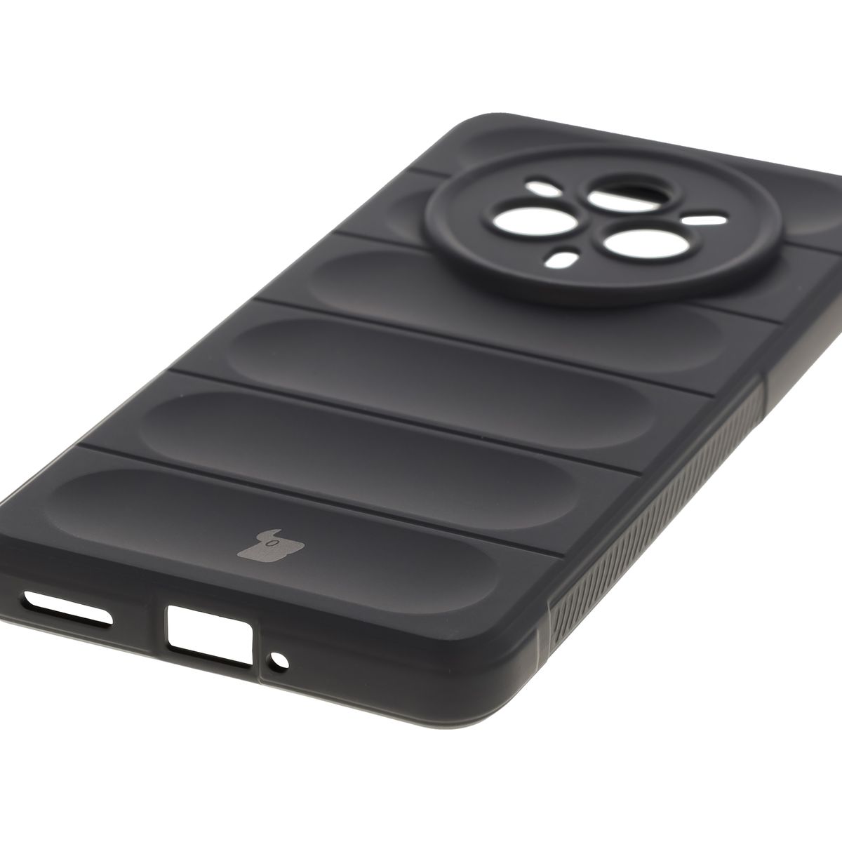 Precise cutouts and compatibility with wireless charging in Bison Case Tur