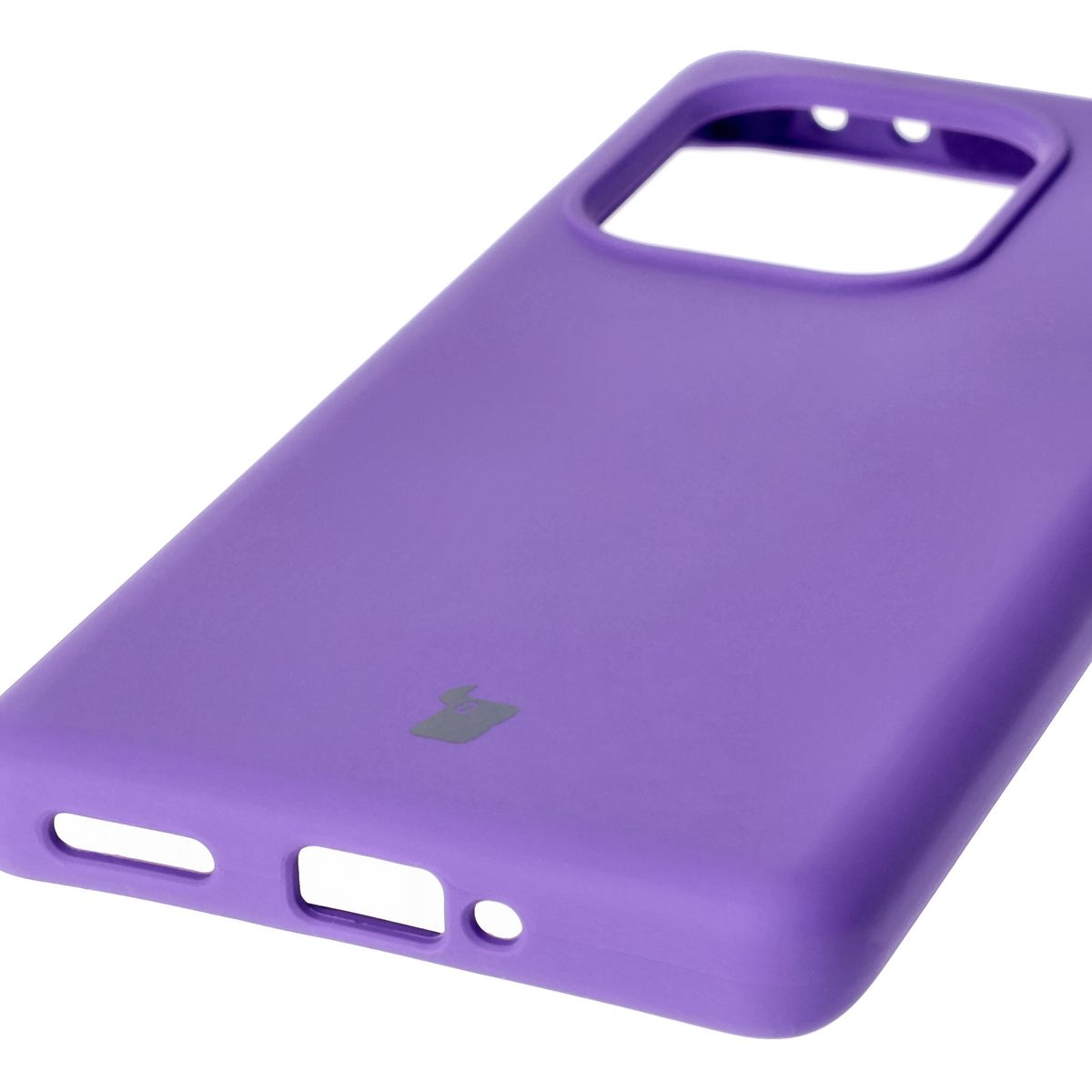 Close-up of precise cutouts and wireless charging capability in Bizon Soft Case