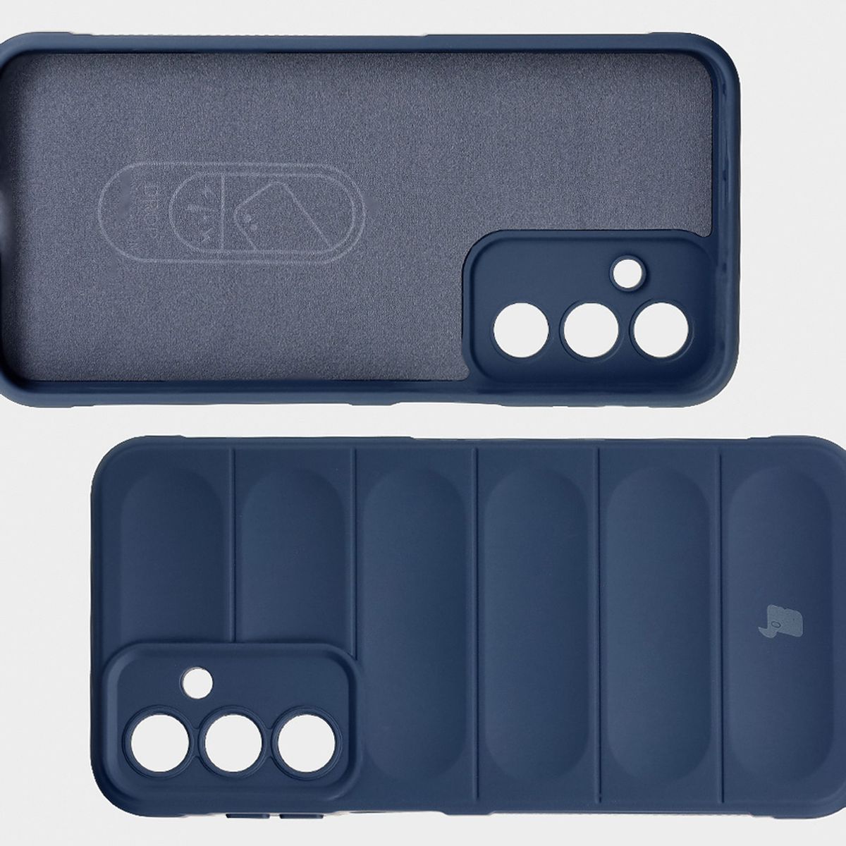 Microfiber lining, grooves on the back, and reinforced corners in Bizon Case Tur