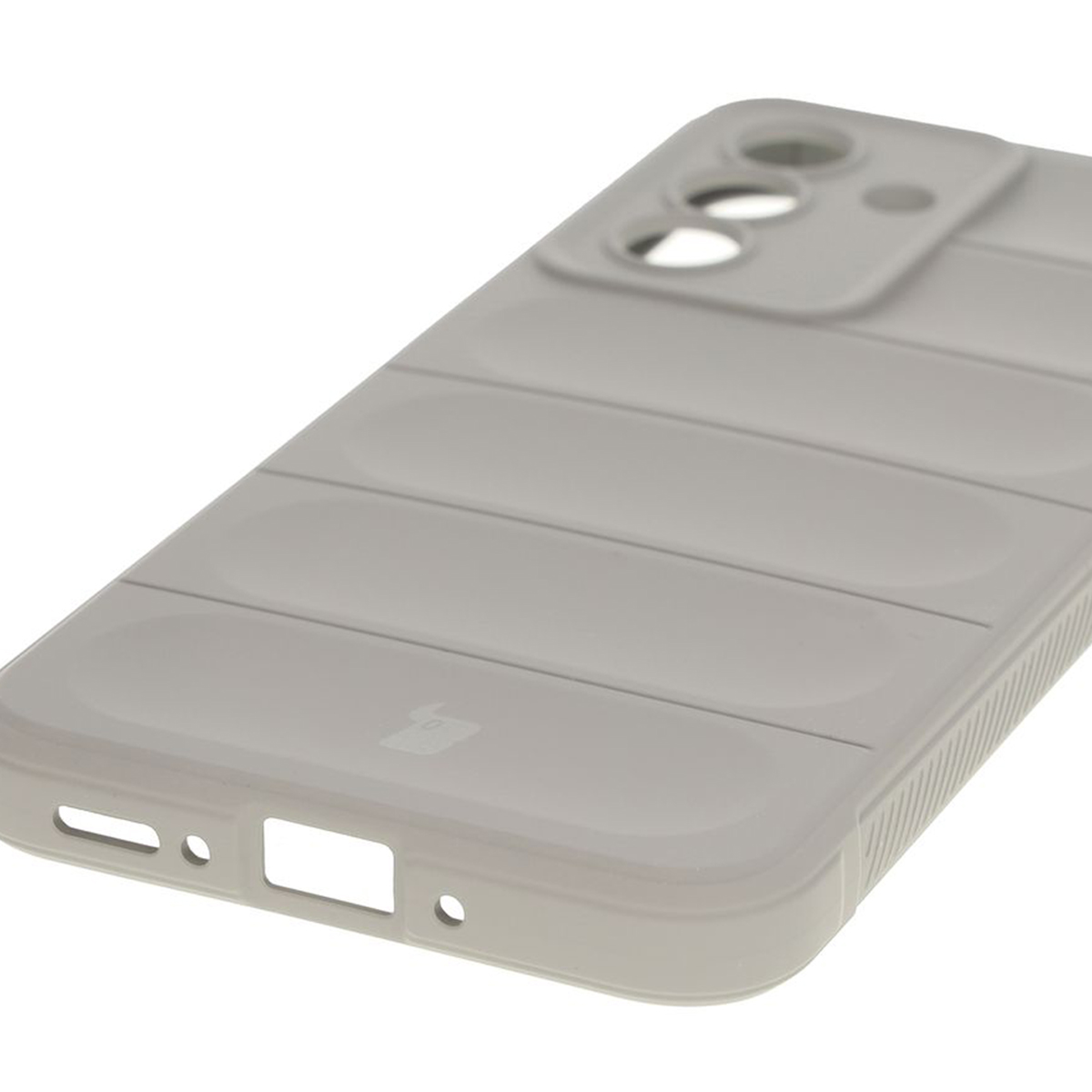 Precise cutouts and compatibility with wireless charging in Bison Case Tur
