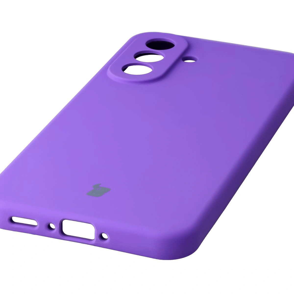 Nahaufnahme der präzisen Ausschnitte und der Möglichkeit des induktiven Ladens in der Bizon Soft Case für Samsung Galaxy A37 5G