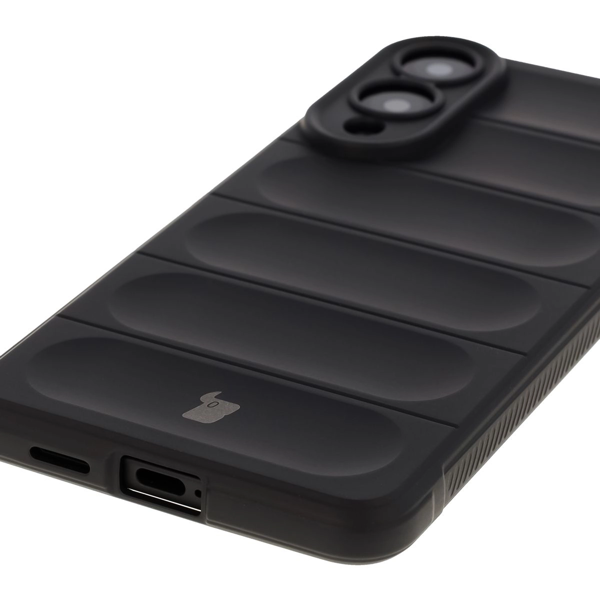 Decupaje precise și compatibilitate cu încărcarea wireless în etui Bizon Case Tur