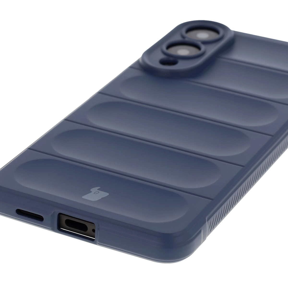 Decupaje precise și compatibilitate cu încărcarea wireless în etui Bizon Case Tur