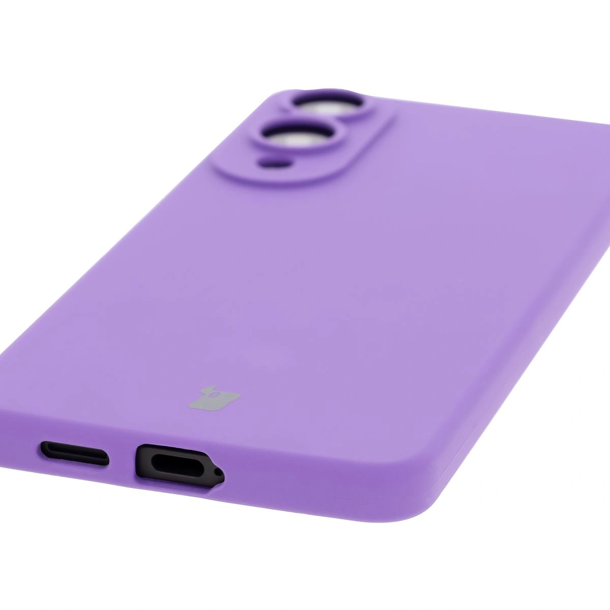 Close-up of precise cutouts and wireless charging capability in the Bison Soft Case for Samsung Galaxy S25 Edge