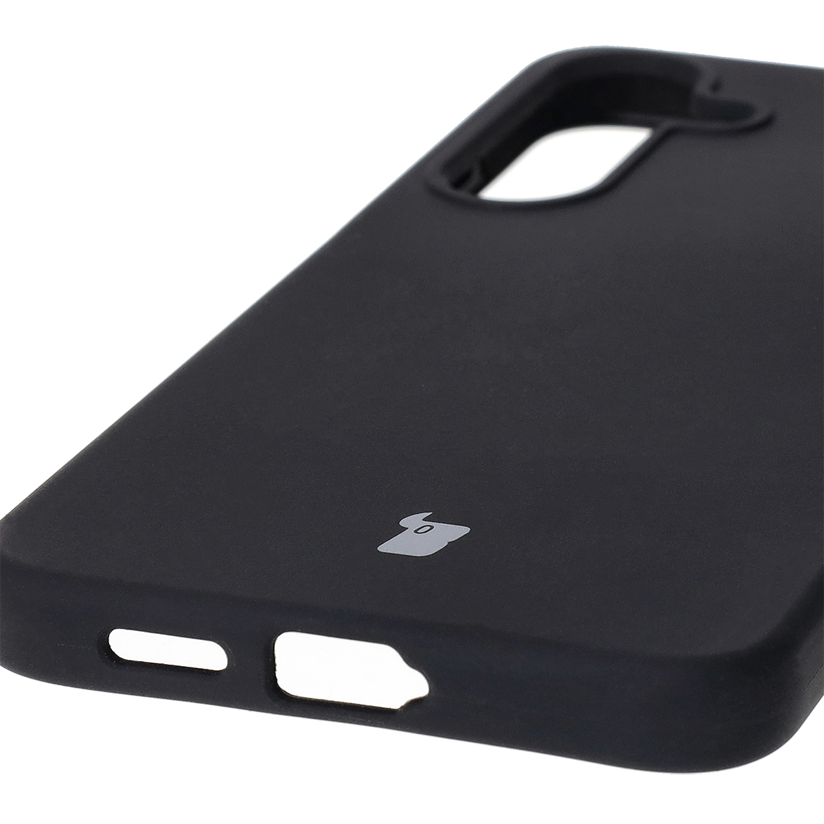 Nahaufnahme der präzisen Ausschnitte und der Möglichkeit des induktiven Ladens in der Bizon Soft Case