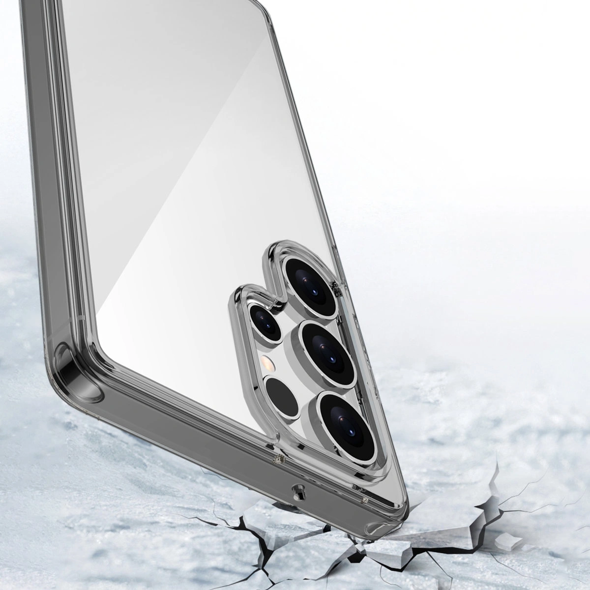 Cutout for the camera in the Bison Case Halo for Samsung Galaxy S25 Ultra