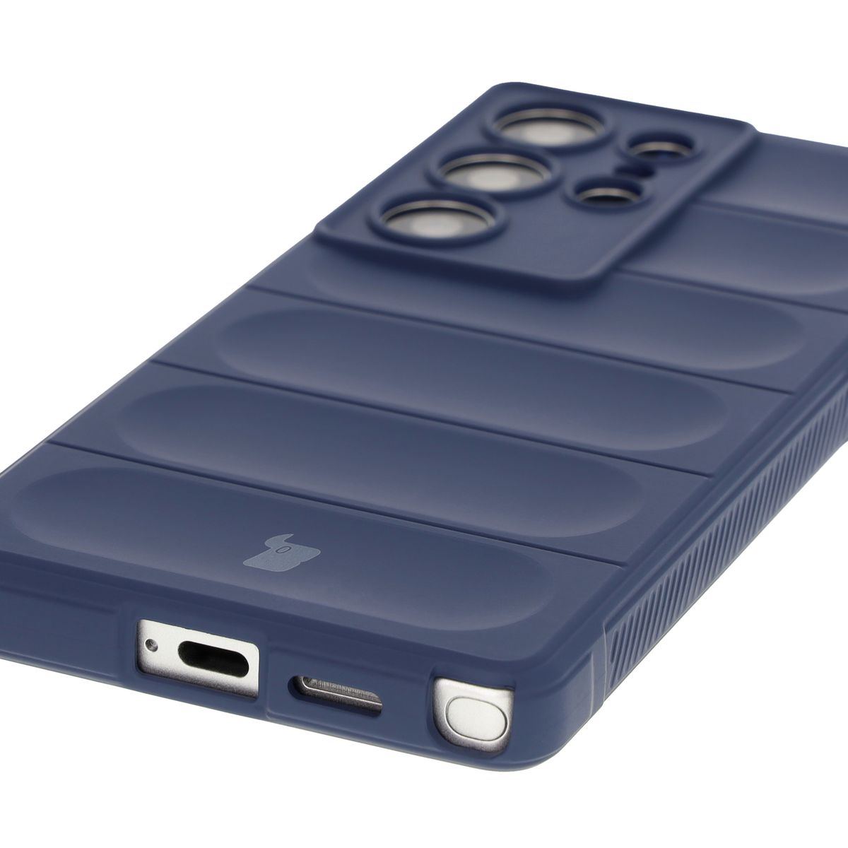 Precise cutouts and compatibility with wireless charging in Bison Case Tur