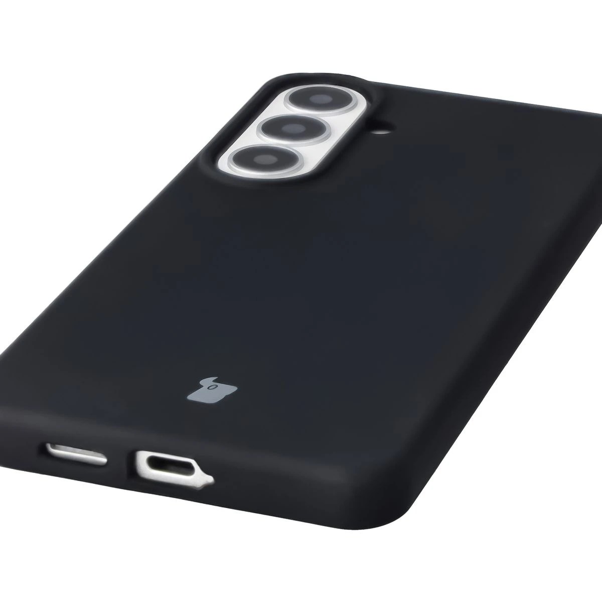 Prim-plan pe decupajele precise și posibilitatea de încărcare wireless în husa Bizon Soft Case pentru Samsung Galaxy S26 Plus