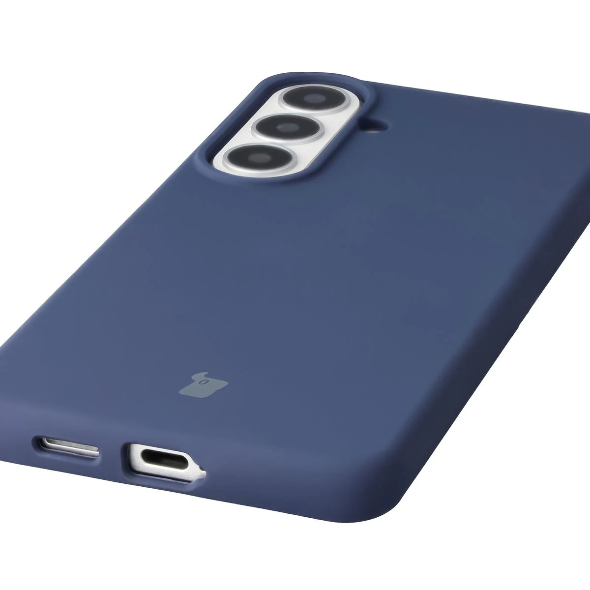 Zbliżenie na precyzyjne wycięcia i możliwość ładowania indukcyjnego w etui Bizon Soft Case do Samsung Galaxy S26 Plus