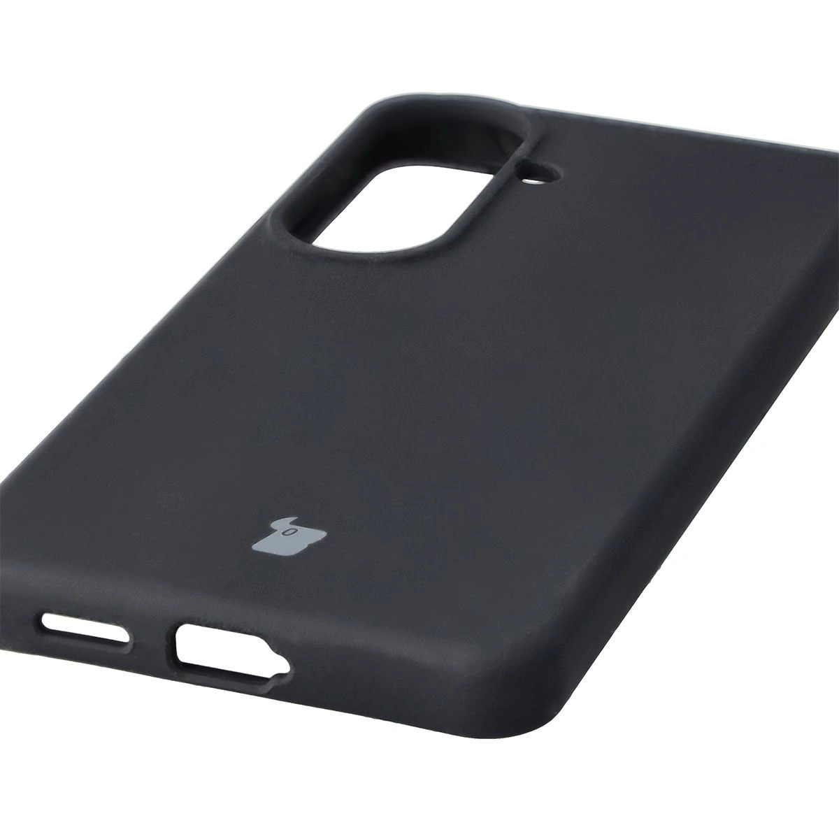 Zbliżenie na precyzyjne wycięcia i możliwość ładowania indukcyjnego w etui Bizon Soft Case do Samsung Galaxy S26