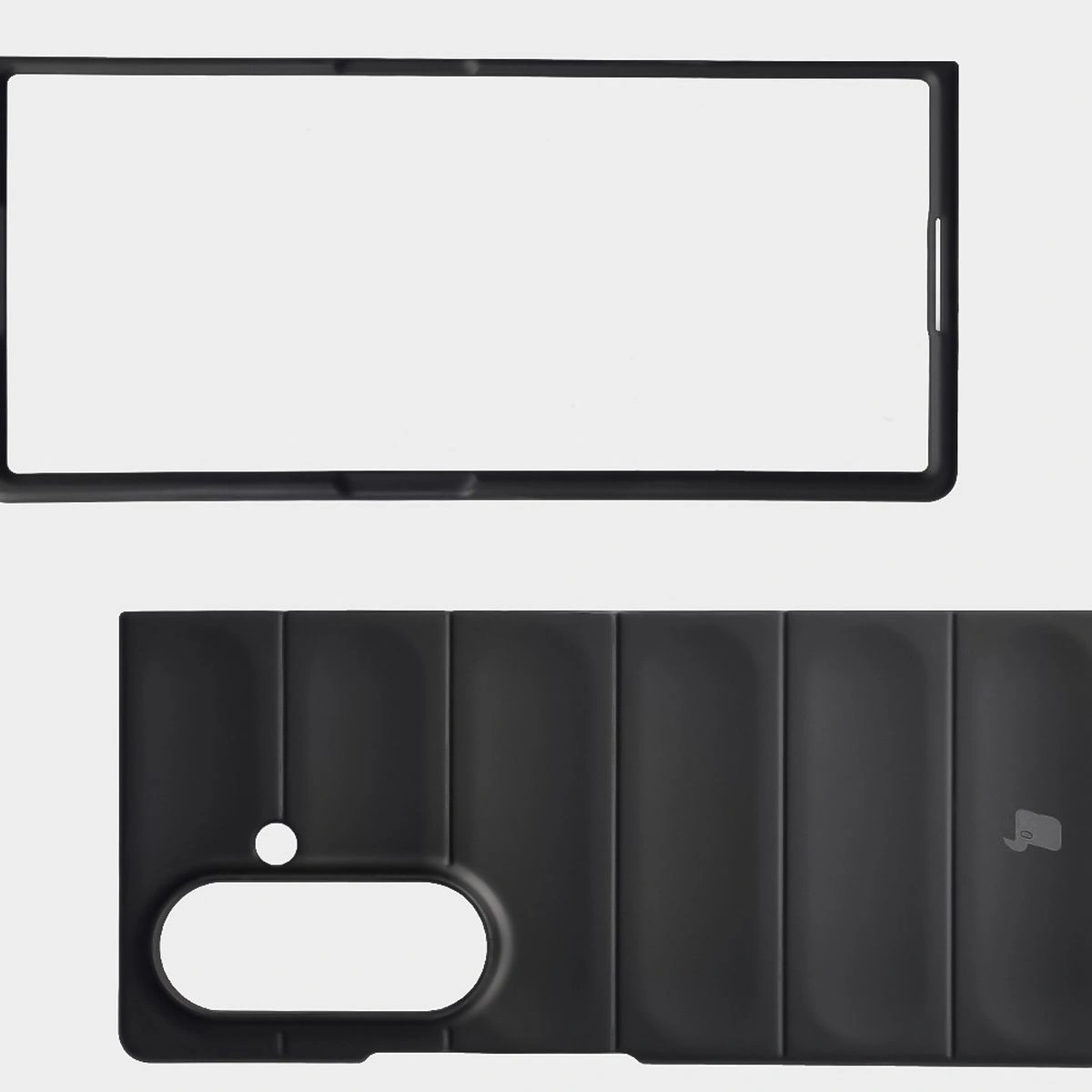 Microfiber lining, engravings on the back, and reinforced corners in the Bison Case Tur for Galaxy Z Fold7