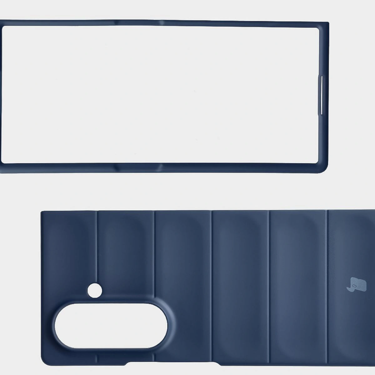 Microfiber lining, engravings on the back, and reinforced corners in the Bison Case Tur for Galaxy Z Fold7