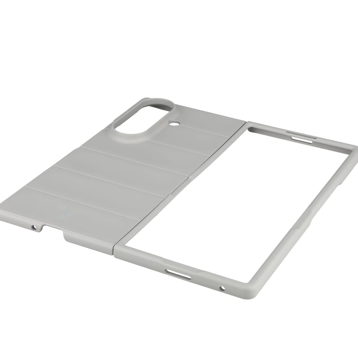 Precise cutouts and compatibility with wireless charging in the Bison Case Tur for Galaxy Z Fold7