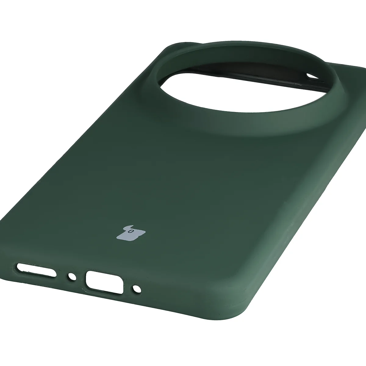 Közeli kép a precíz kivágásokról és az induktív töltés lehetőségéről a Bizon Soft Case tokban a Vivo X300 Ultra számára
