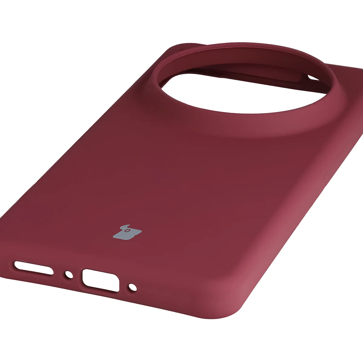 Közeli kép a precíz kivágásokról és az induktív töltés lehetőségéről a Bizon Soft Case tokban a Vivo X300 Ultra számára