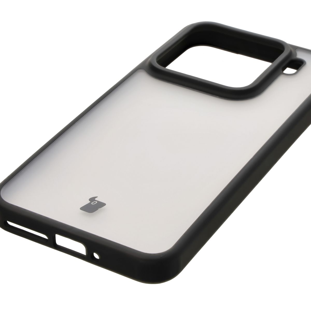 Integrated buttons, cutouts, and hybrid material in Bizon Case Angelo