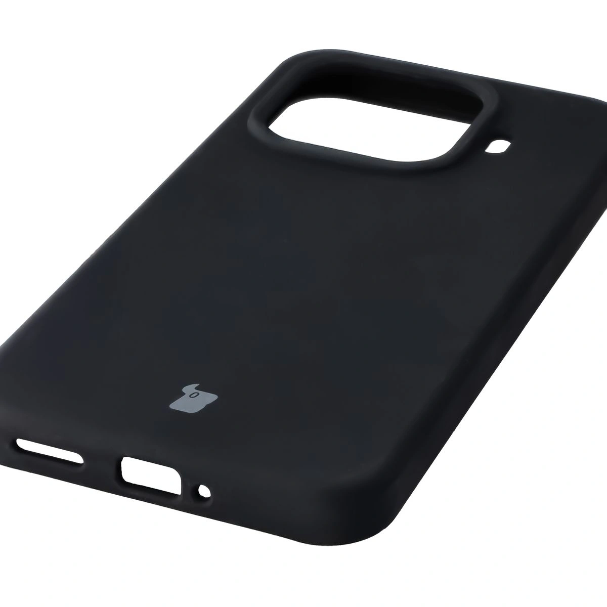 Close-up of precise cutouts and the possibility of wireless charging in the Bison Soft Case for Xiaomi 15T Pro