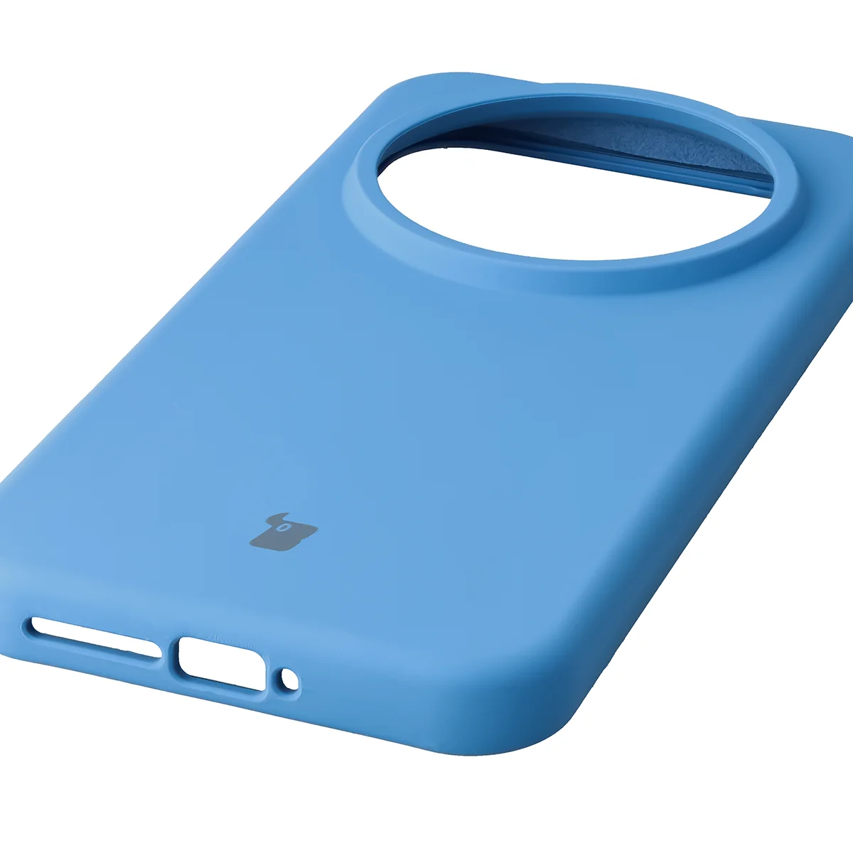 Close-up of precise cutouts and wireless charging capability in the Bison Soft Case for Xiaomi 17 Ultra