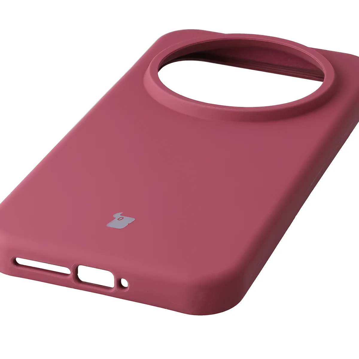 Close-up of precise cutouts and wireless charging capability in the Bison Soft Case for Xiaomi 17 Ultra