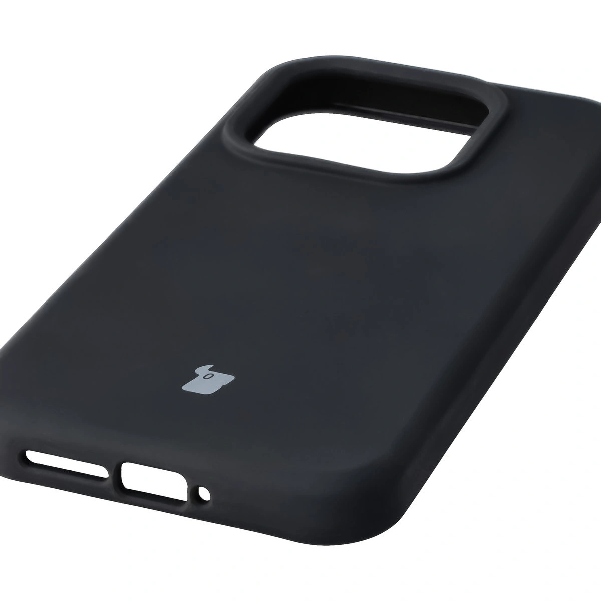 Close-up of precise cutouts and the possibility of wireless charging in the Bison Soft Case for Xiaomi 17