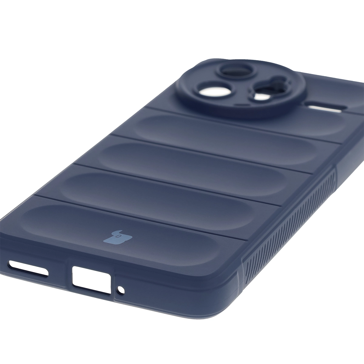 Precise cutouts and compatibility with wireless charging in the Bison Case Tur