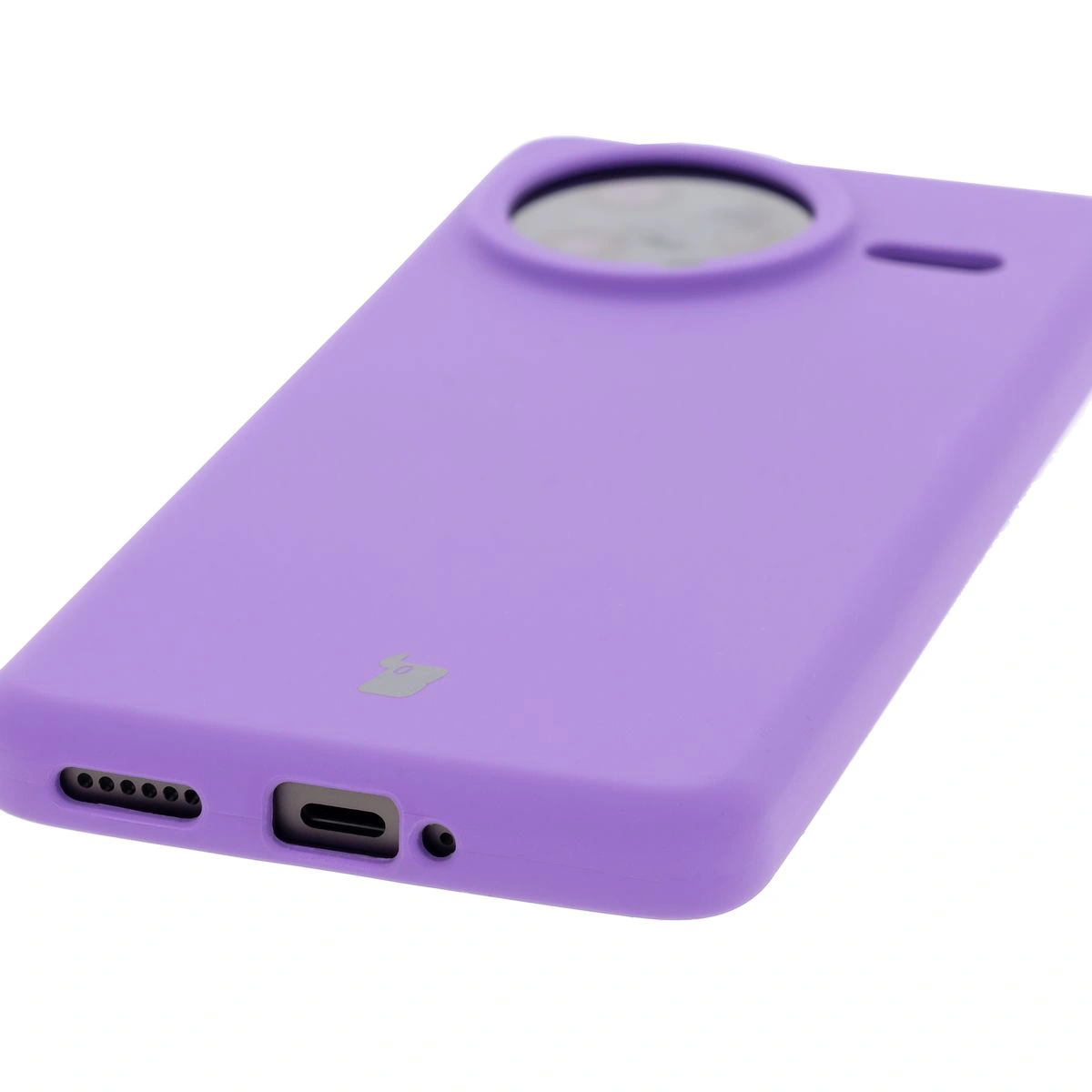 Close-up of precise cutouts and wireless charging capability in the Bison Soft Case for Xiaomi Poco F7 Ultra