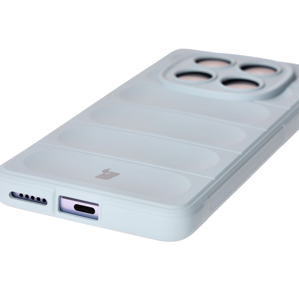 Decupaje precise și compatibilitate cu încărcarea wireless în etui Bizon Case Tur