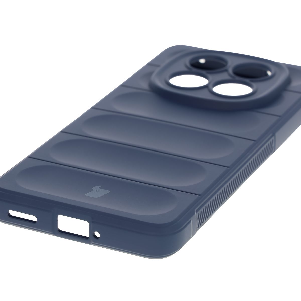 Precyzyjne wycięcia i kompatybilność z ładowaniem indukcyjnym w etui Bizon Case Tur